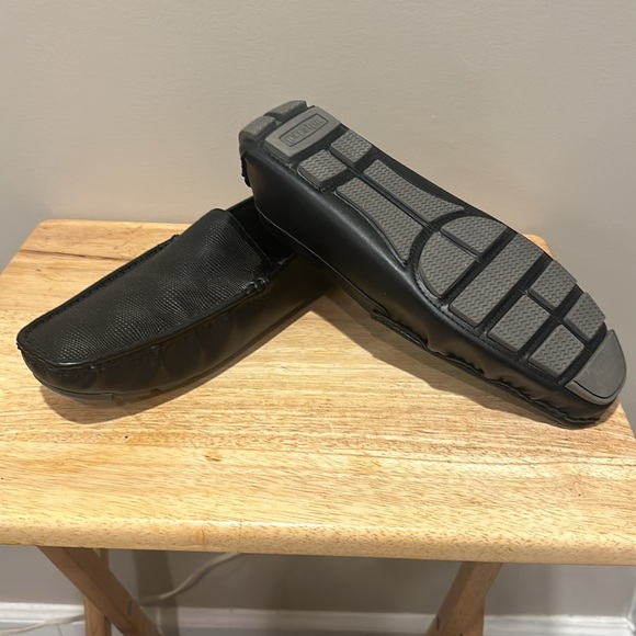 Kenneth Cole Unlisted Size 12 Sound Textured Driver Black Leather Loafers